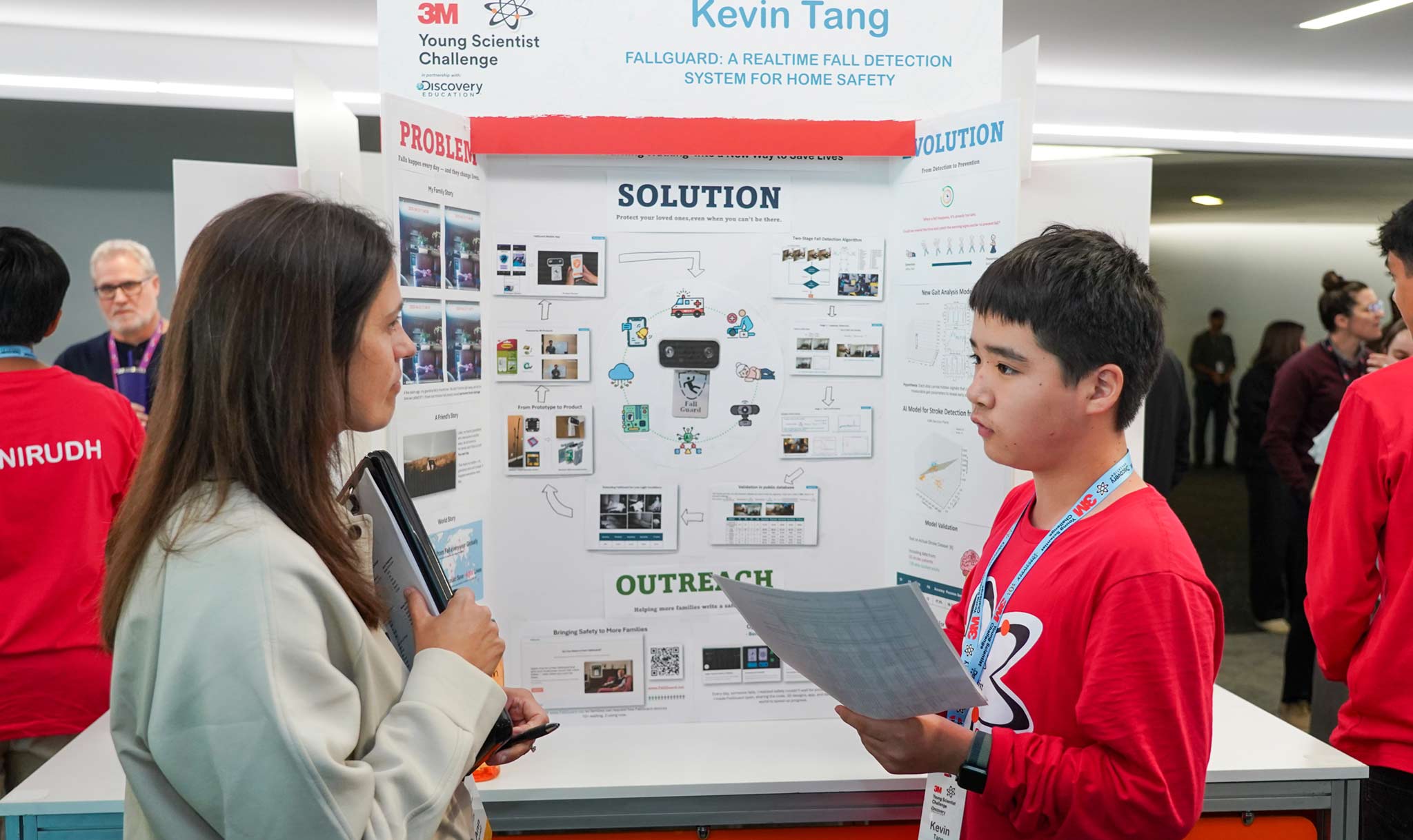 He presented his invention to the judges.