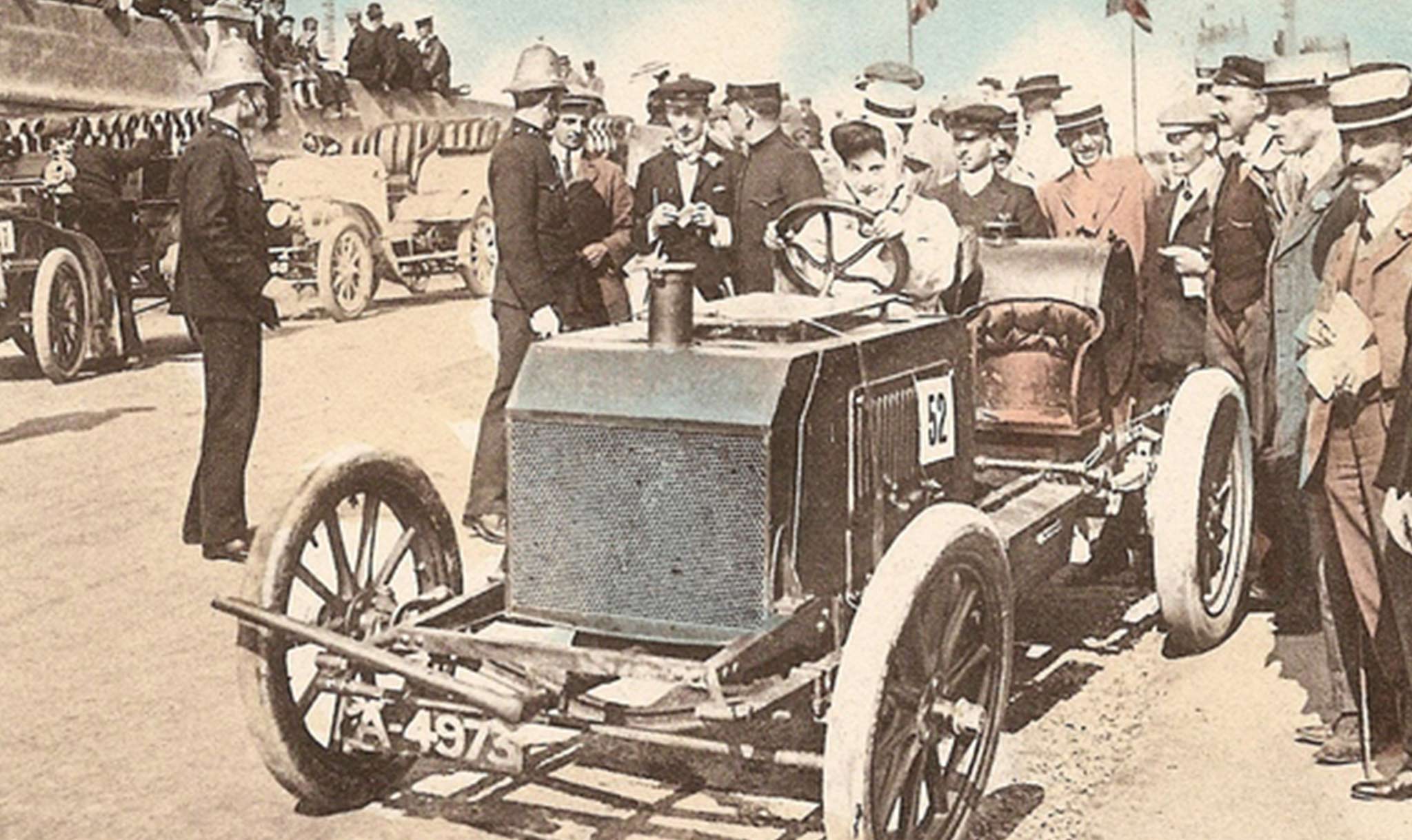 Dorothy Leavitt was a famous British racecar driver.