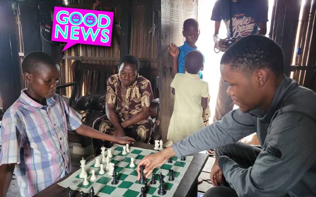 Davis and Benjamin enjoy a game together in Lagos.