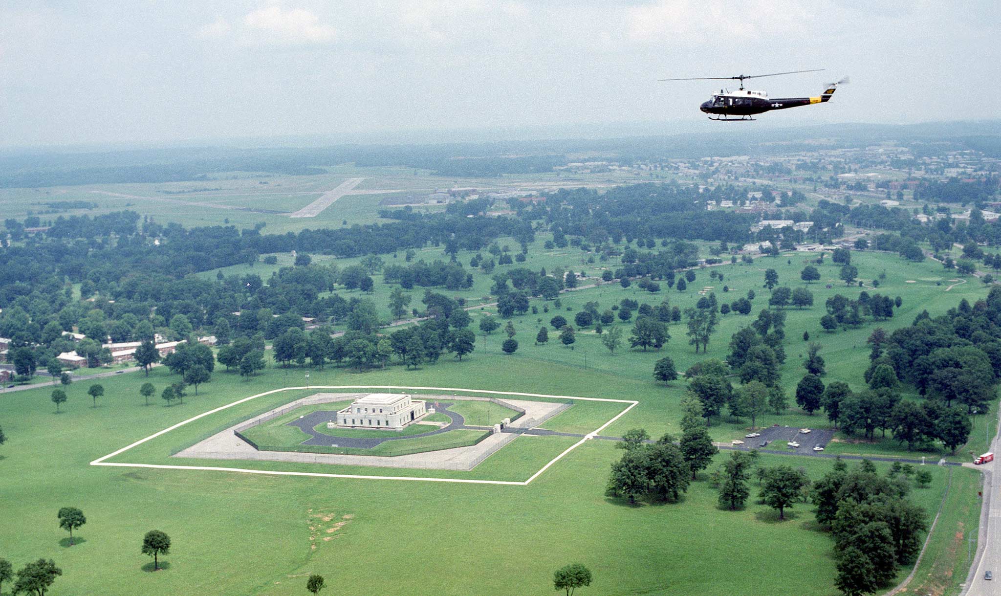The U.S. government has millions of pounds of gold at Fort Knox.